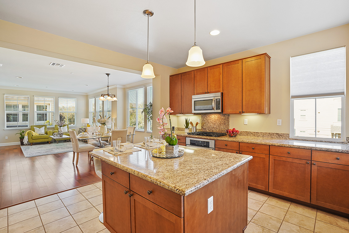 Kitchen (C) picture - 37 Bremerton Cir, Redwood Shores 94065