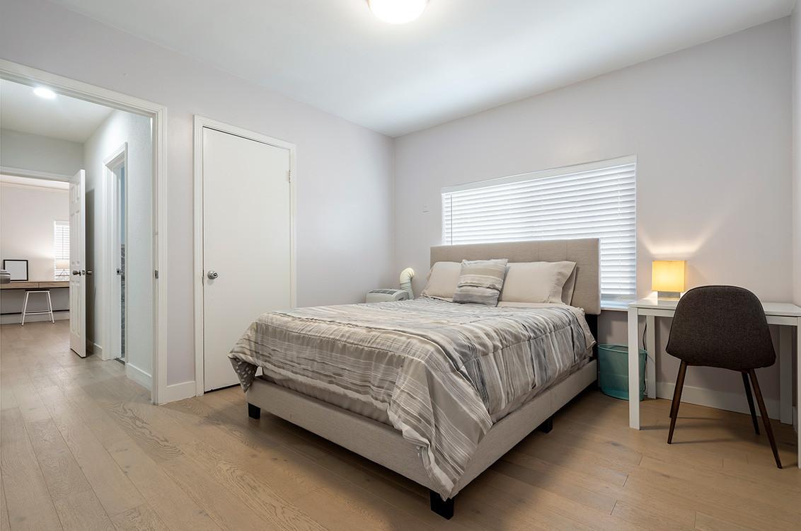 Bedroom 3 (A) picture - 126 E Humboldt St, San Jose 95112