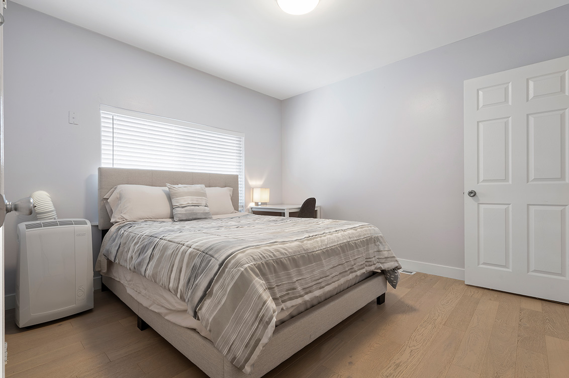 Bedroom 3 (B) picture - 126 E Humboldt St, San Jose 95112