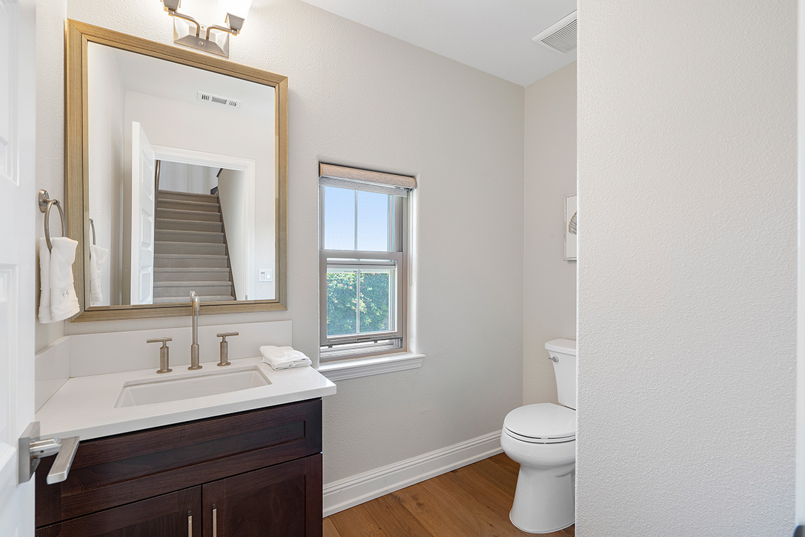 Half Bath (A) picture - 139 Fairchild Dr, Mountain View 94043