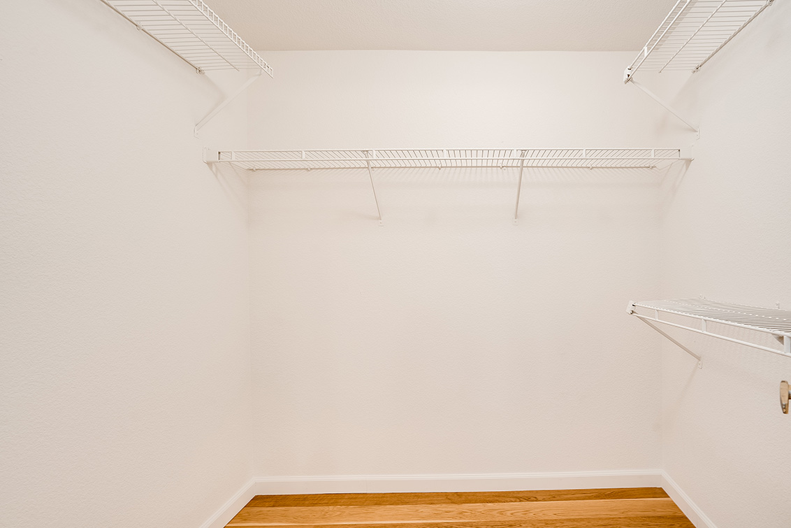 Master Closet (A) picture - 452 Mountain Laurel Ct, Mountain View 94043