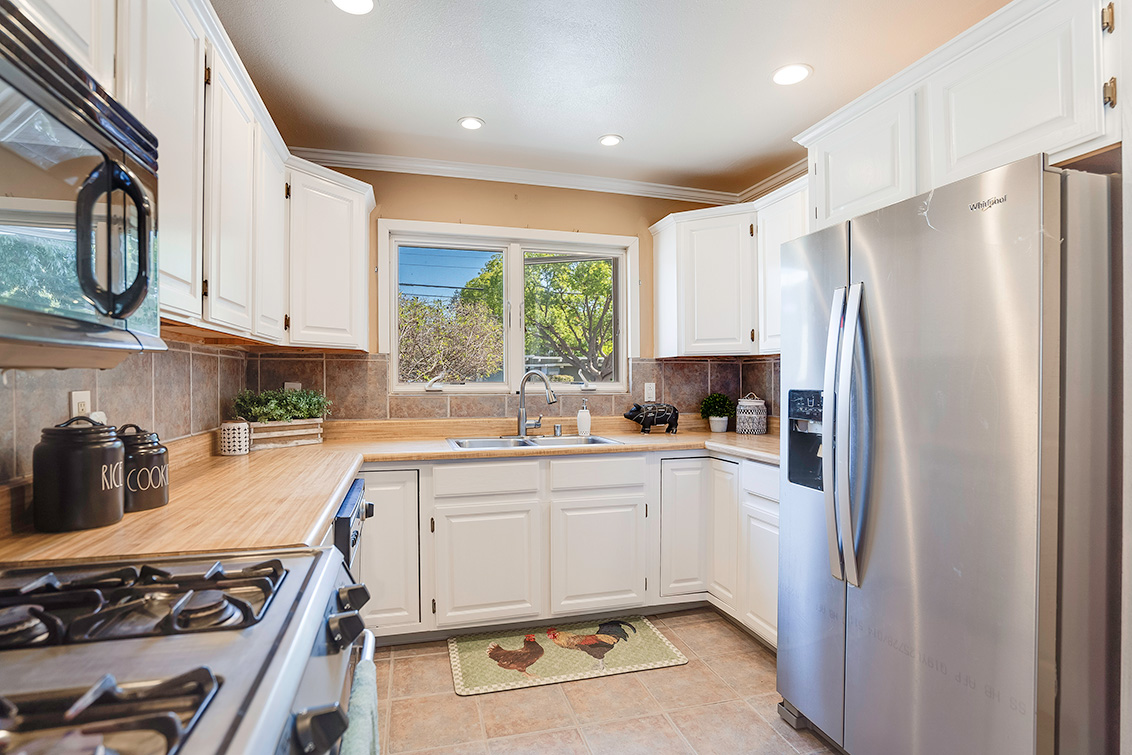 Kitchen (B) Picture - 3932 Park Blvd, Palo Alto 94306 Kitchen (B) picture - 3932 Park Blvd, Palo Alto 94306