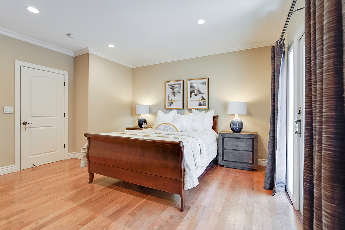 Master Bedroom (C) Picture - 3932 Park Blvd, Palo Alto 94306 Master Bedroom (C) picture - 3932 Park Blvd, Palo Alto 94306