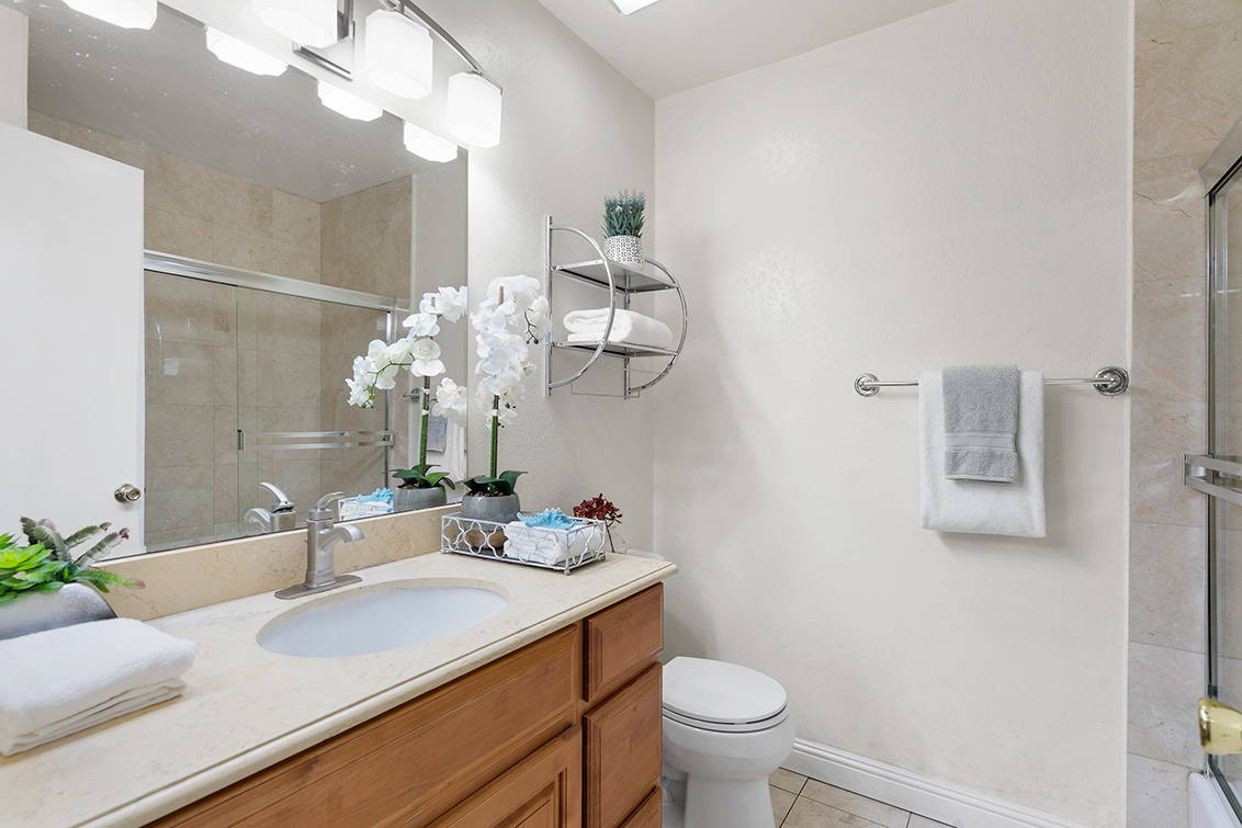 Bathroom (A) picture - 765 San Antonio Rd 85, Palo Alto 94303