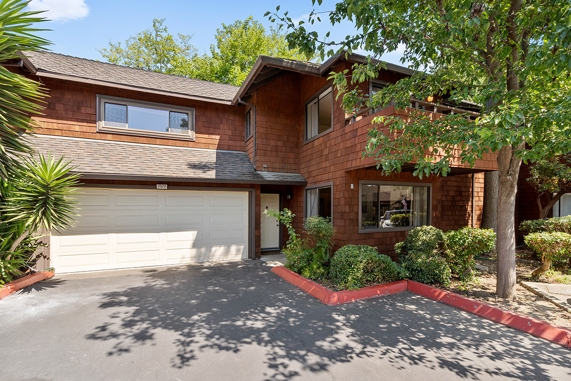 Village Dr 2572 (B) picture - 2572 Village Dr, Union City 94587
