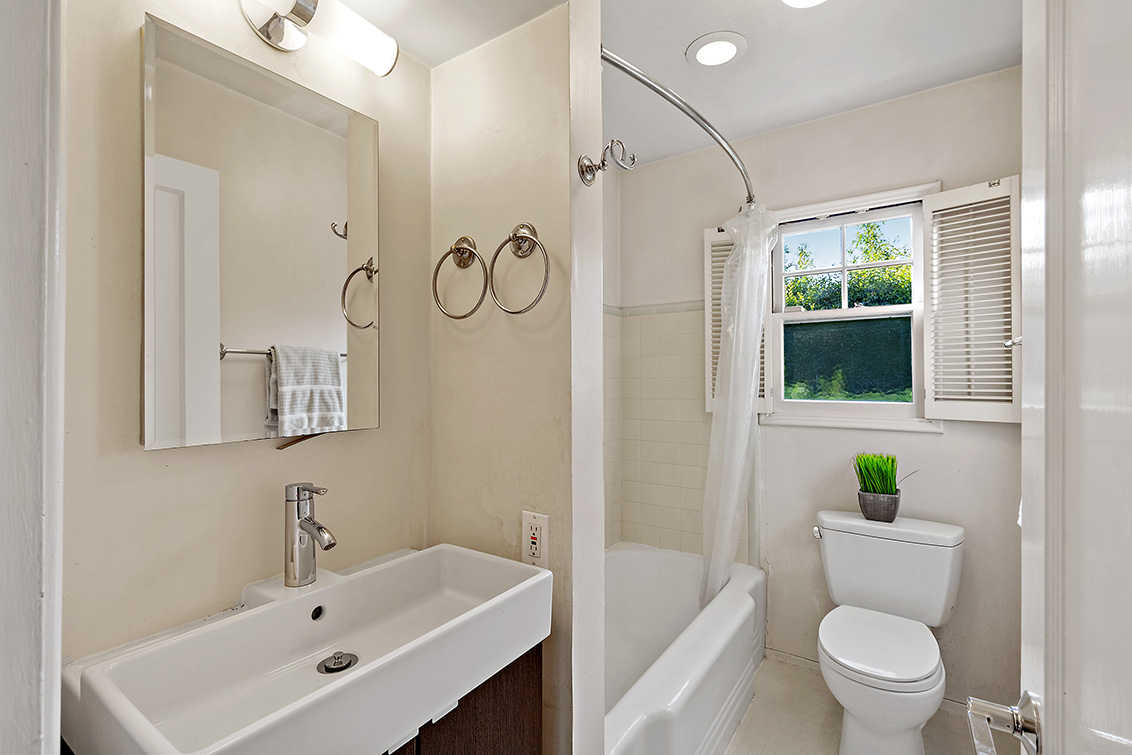 Bathroom 2 (A) picture - 4221 Wilkie Way, Palo Alto 94306