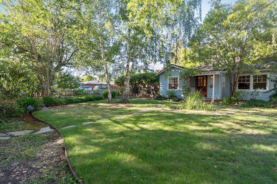 Front Lawn (A) Picture - 4221 Wilkie Way, Palo Alto 94306 Front Lawn (A) picture - 4221 Wilkie Way, Palo Alto 94306