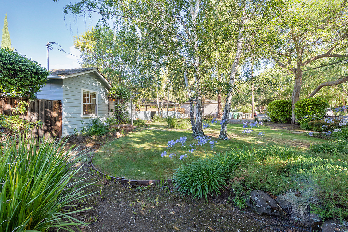 Front Yard (B) picture - 4221 Wilkie Way, Palo Alto 94306