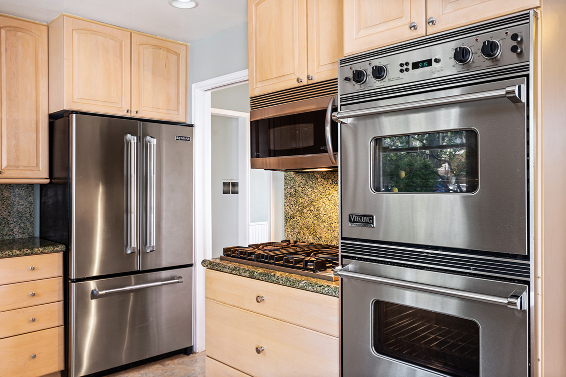 Kitchen (B) picture - 4221 Wilkie Way, Palo Alto 94306