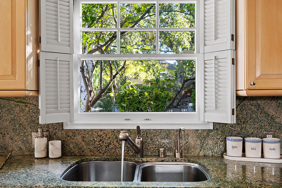 Kitchen (C) picture - 4221 Wilkie Way, Palo Alto 94306
