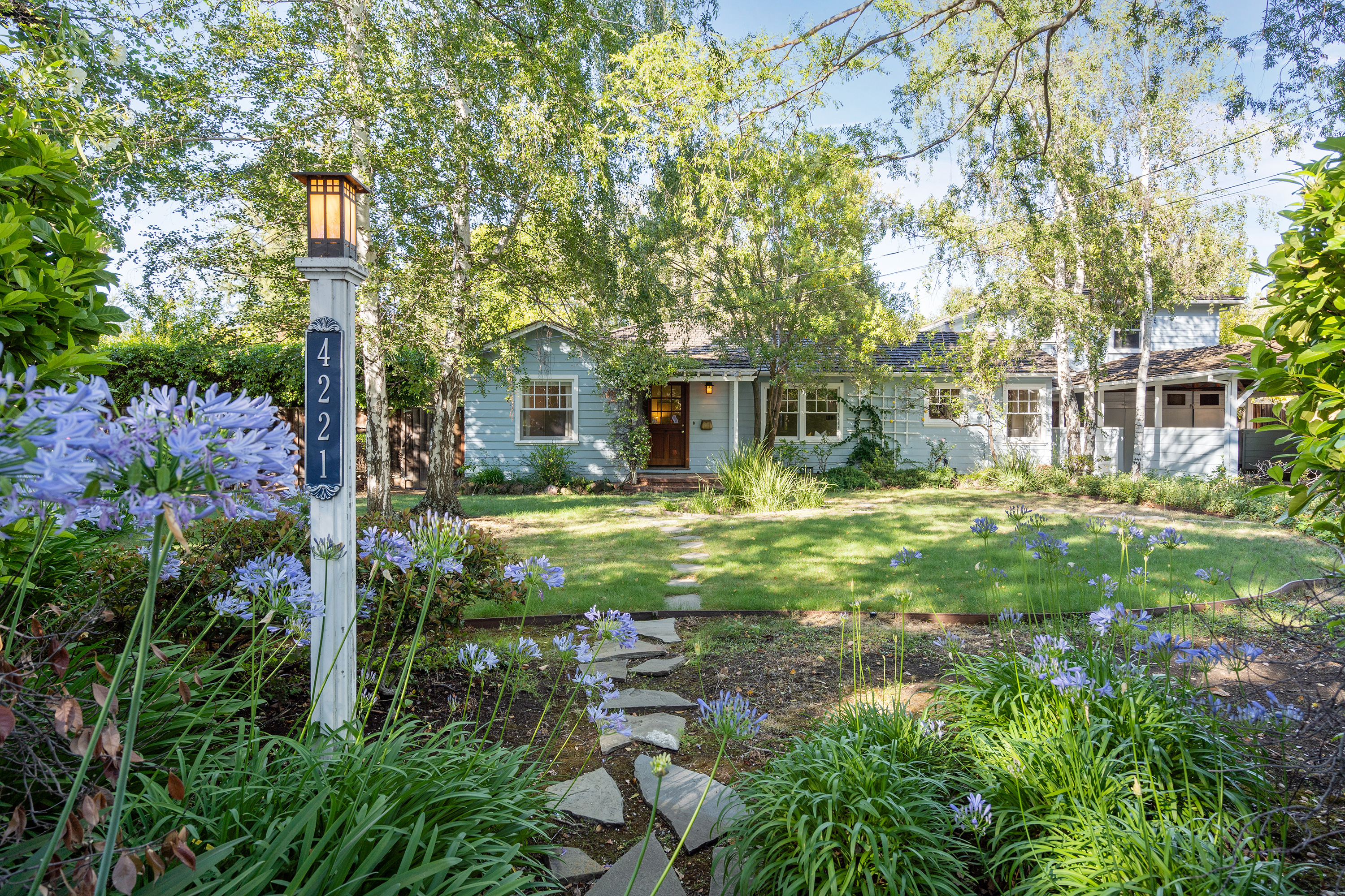 Wilkie Way - South Palo Alto Neighborhood