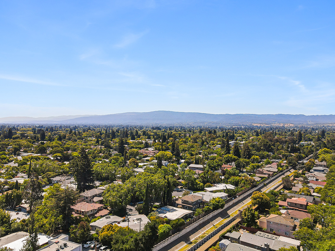 Aerial (E) Picture - 907 Clara Dr, Palo Alto 94303 Aerial (E) picture - 907 Clara Dr, Palo Alto 94303