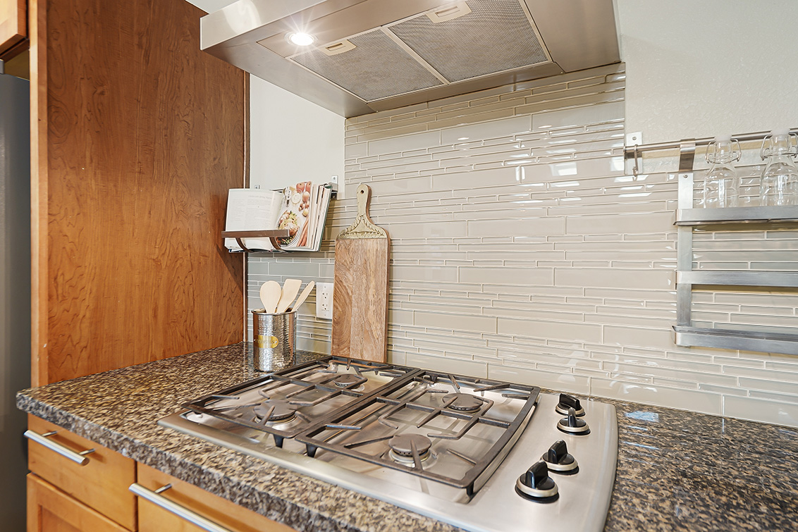 Kitchen (E) Picture - 907 Clara Dr, Palo Alto 94303 Kitchen (E) picture - 907 Clara Dr, Palo Alto 94303