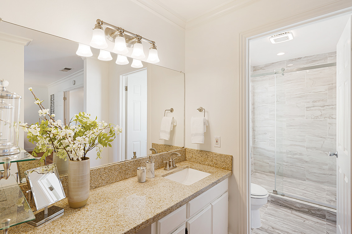 Master Bath (A) picture - 4397 Stone Canyon Dr, San Jose 95136