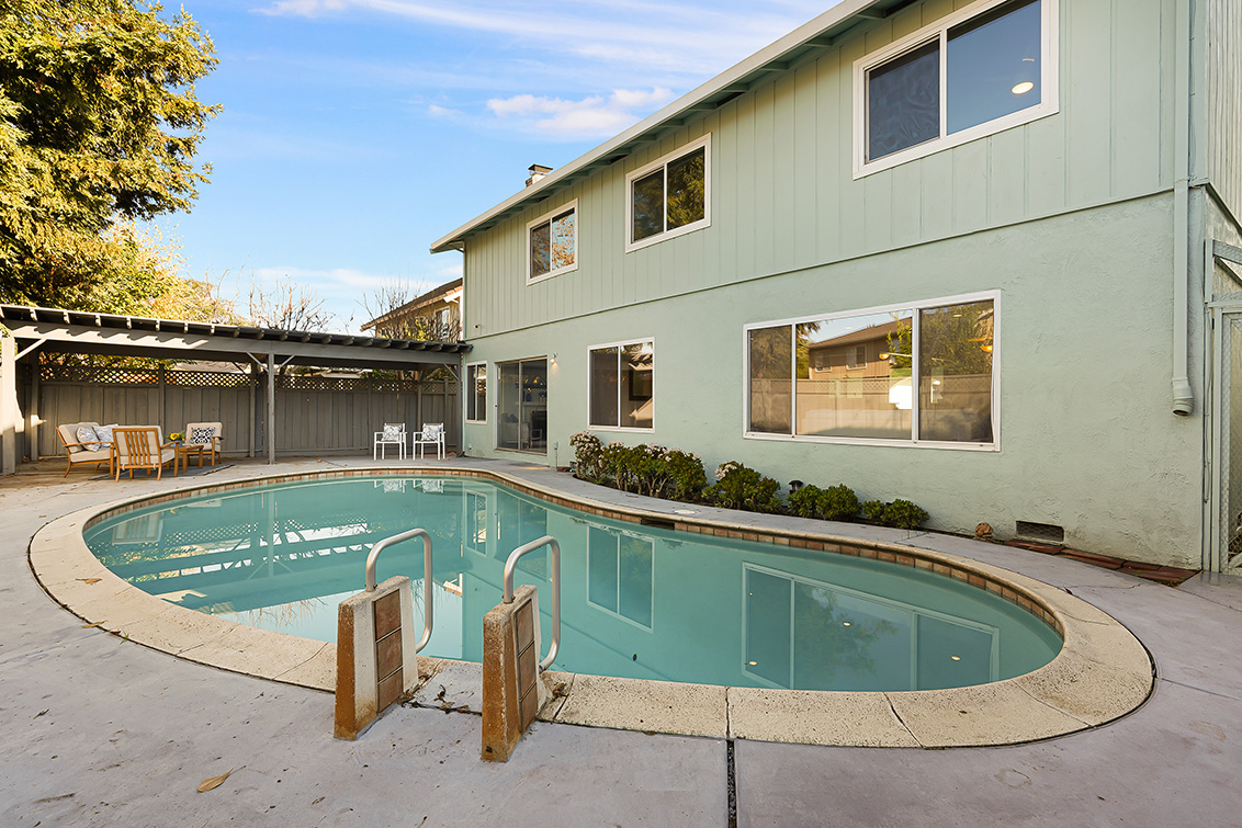 Swimming Pool (C) picture - 4397 Stone Canyon Dr, San Jose 95136