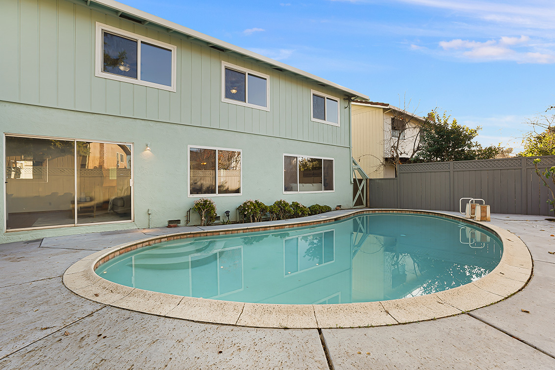 Swimming Pool (D) picture - 4397 Stone Canyon Dr, San Jose 95136