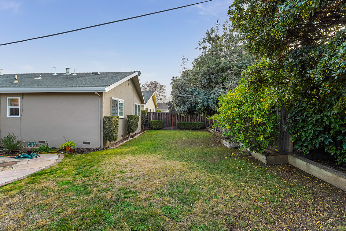Backyard (B) picture - 1319 Wylie Way, San Jose 95130