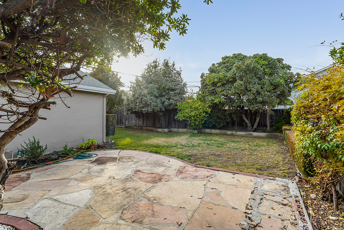 Patio (B) picture - 1319 Wylie Way, San Jose 95130
