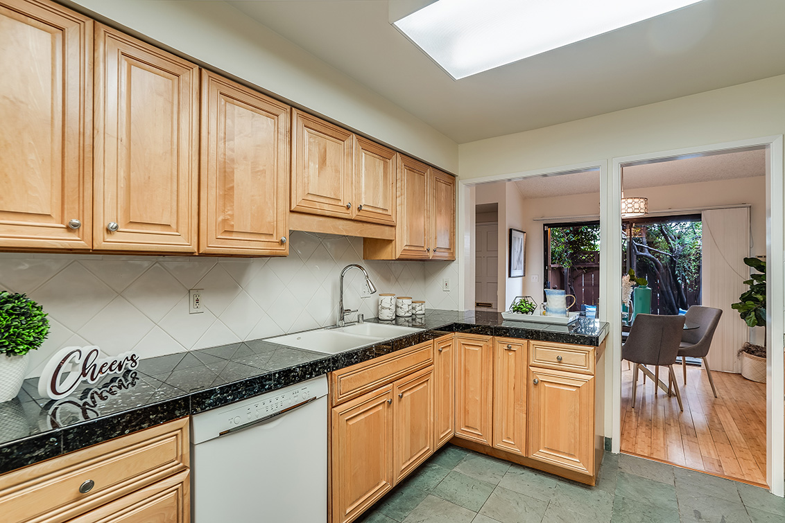 Kitchen (B) picture - 49 Showers Dr C456, Mountain View 94040