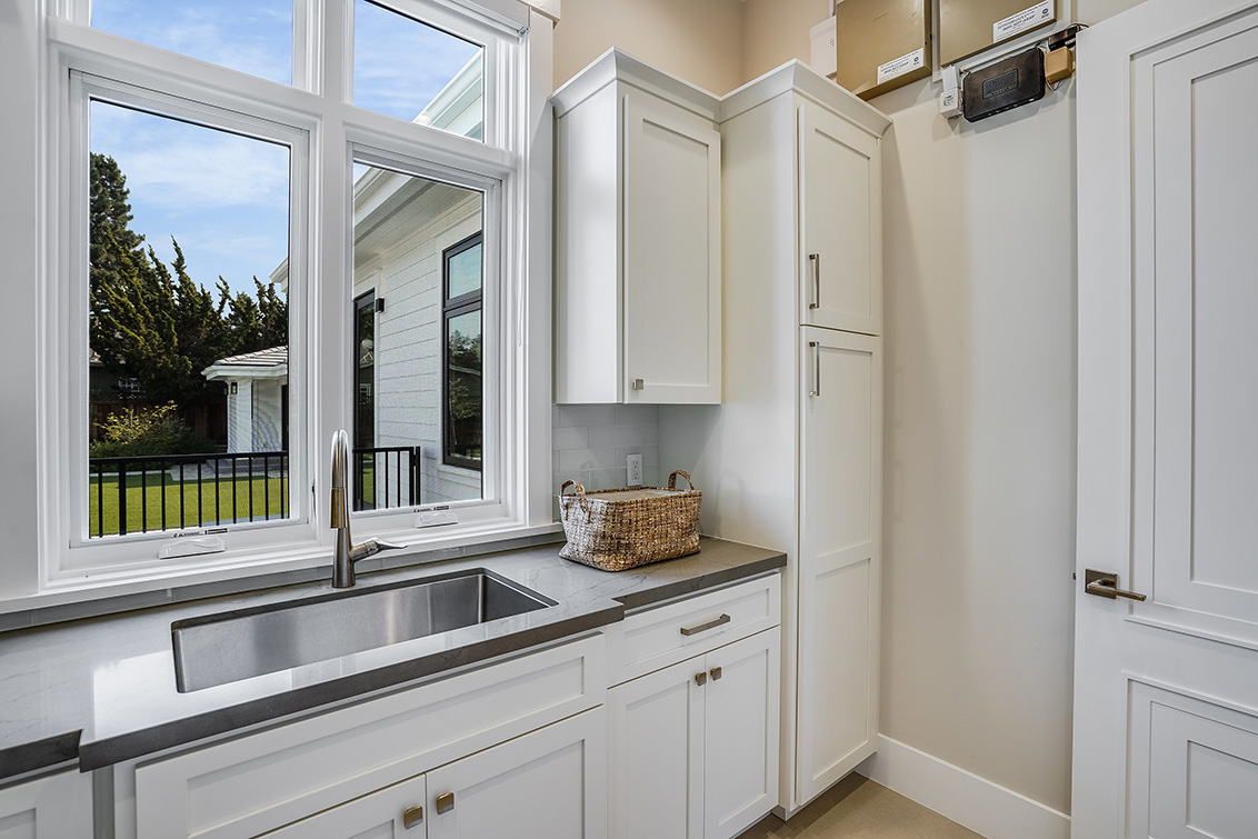 Laundry (B) Picture - 686 Spargur Dr, Los Altos 94022 Laundry (B) picture - 686 Spargur Dr, Los Altos 94022