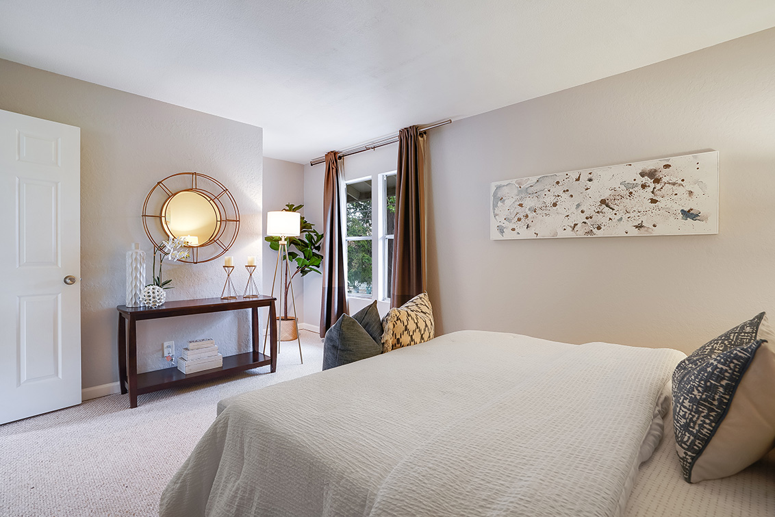 Master Bedroom (B) picture - 10572 White Fir Ct, Cupertino 95014