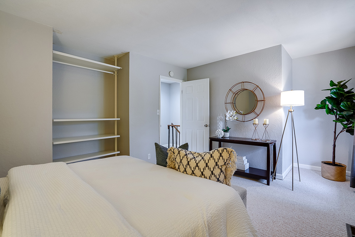 Master Bedroom (C) picture - 10572 White Fir Ct, Cupertino 95014