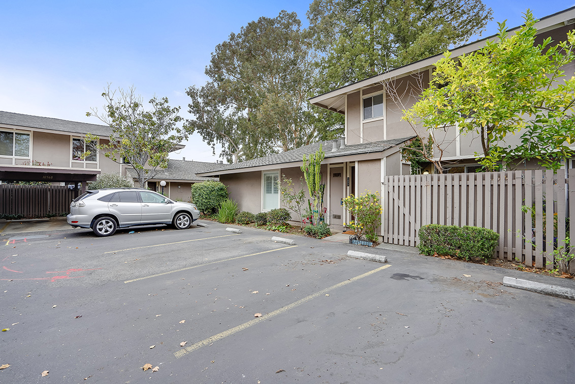 White Fir Ct 10572 (C) Picture - 10572 White Fir Ct, Cupertino 95014 White Fir Ct 10572 (C) picture - 10572 White Fir Ct, Cupertino 95014