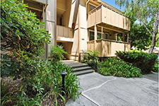 2454 W Bayshore Rd 7, Palo Alto