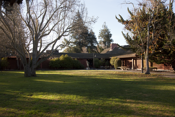 Palo Alto Main Library - Community Center Neighborhood